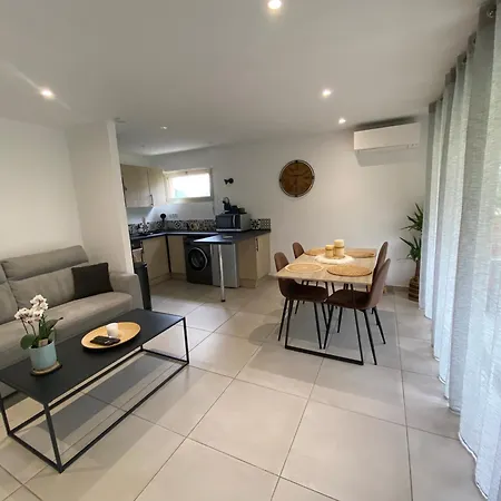 Spacieux Studio Dans Avec Piscine Apartman *